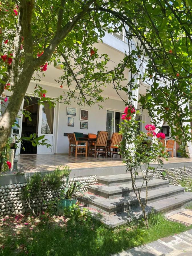 Neli & Zaal Guest House Telawi Exterior foto